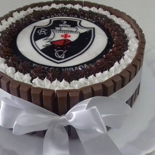 Bolo de Kit Kat por Marta Doces e Salgados