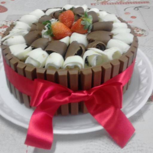 Bolo de Kit Kat por Marta Doces e Salgados