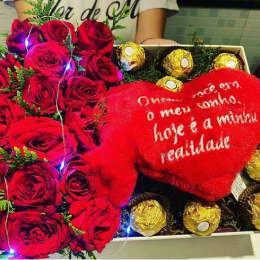 Comprar o produto de Para o dia dos namorados em Presentes Criativos pela empresa Floricultura Flor de Mel em Aracaju, SE por Solutudo