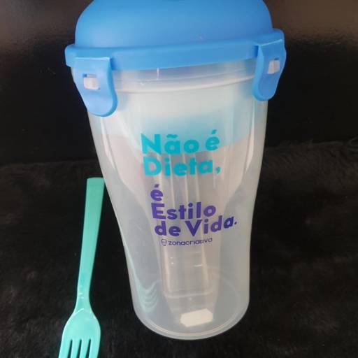 Copos e canecas personalizados