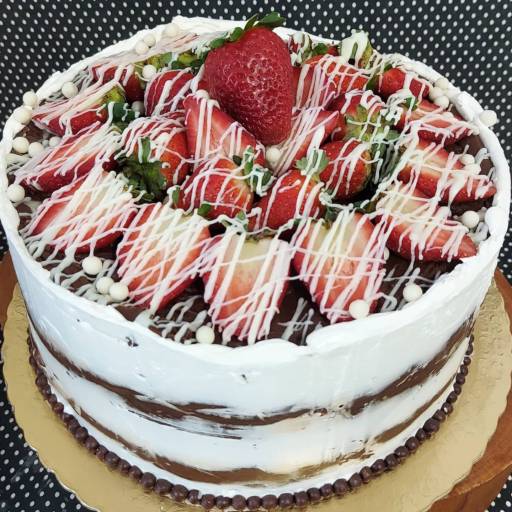 Bolo de Chocolate e Morango  por Culinaria da Lu