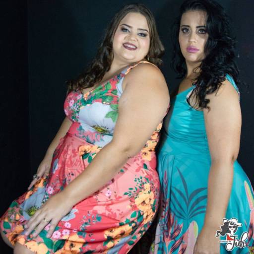 Vestido Floral Plus Size 