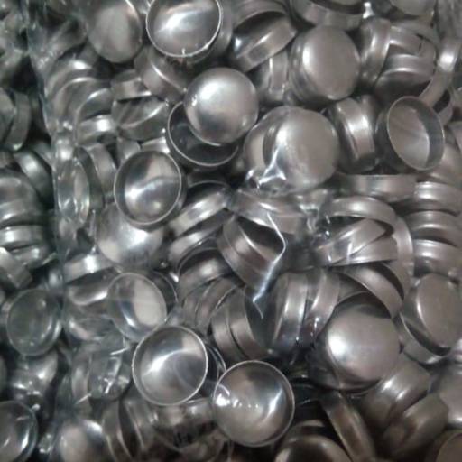 Consertos e ajustes de moldes de injeção plástica e estampos de corte por Ferramentaria Universal