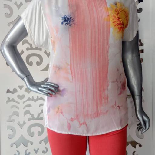 Blusa Branca com Estampa Floral por Divina Plus Size - Outlet 