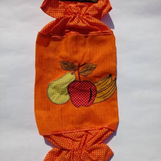 Puxa Saco Bordado (modelo bala)  em Bauru por Prendices Ateliê