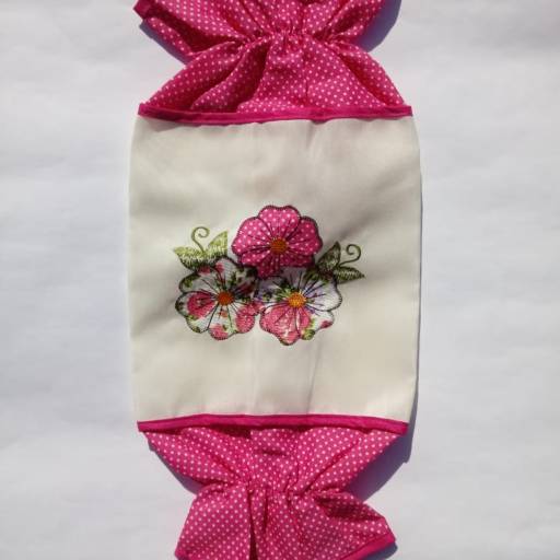 Puxa Saco Bordado (modelo bala)  em Bauru por Prendices Ateliê