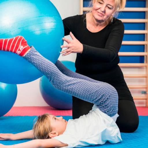 Treinamento infantil por Pilates Saúde e Bem Estar