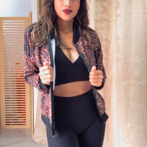 Calça Legging Básica, jaquetinha Bomber e Top Basico - Moda Fitness