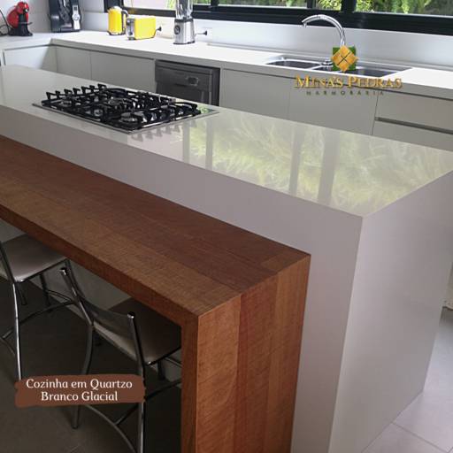 Bancada para Cozinhas por Mina's Pedras