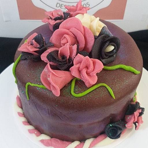 Bolos Temáticos  por Liriu's Bombom