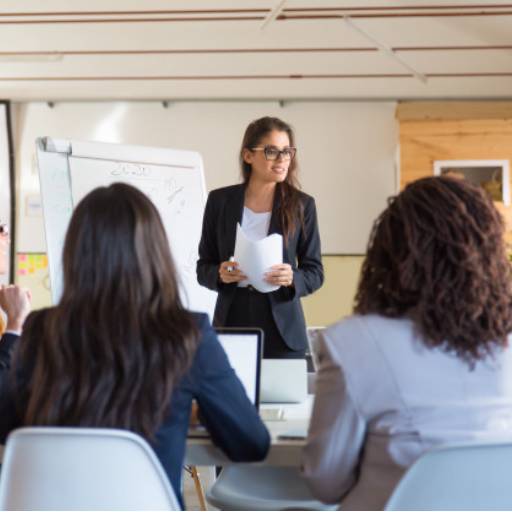 Trainer Training PNL Comprática por Compratica Capacitacao Empresarial Ltda Trainer Training PNL Comprática por Compratica Capacitacao Empresarial Ltda