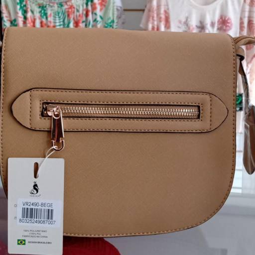 Bolsa VeryRio na cor Bege, semelhante ao couro  em Bauru por Meninas Modas e Acessórios 