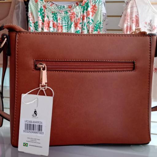Bolsa VeryRio na cor MARRON, semelhante ao couro em Bauru por Meninas Modas e Acessórios 