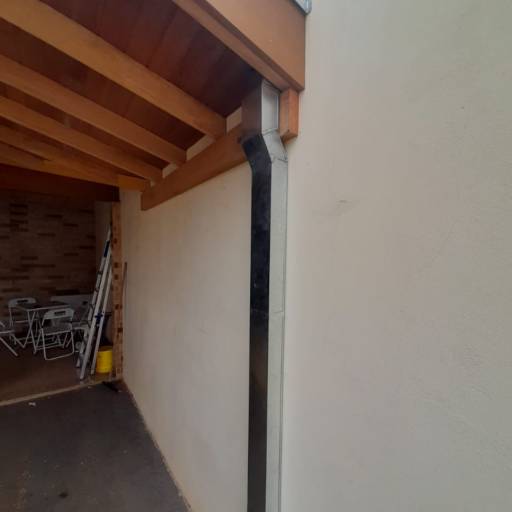 Instalação de Calha Moldura com Condutores por JD Serviços Gerais