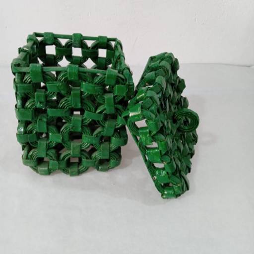 Cestas de Jornal com tampa por Fazendo Arte com Zilea