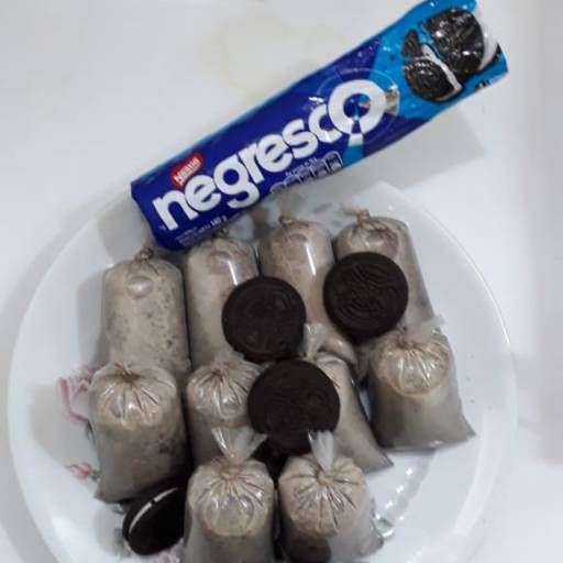 Geladinhos gourmets por Lili Cakes e Massas