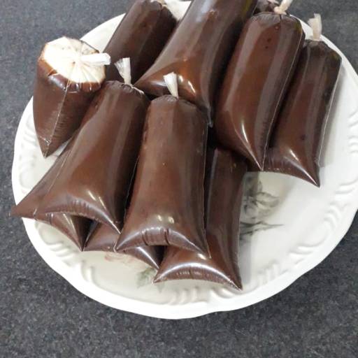 Geladinhos gourmets por Lili Cakes e Massas