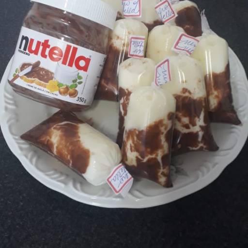 Geladinhos gourmets por Lili Cakes e Massas