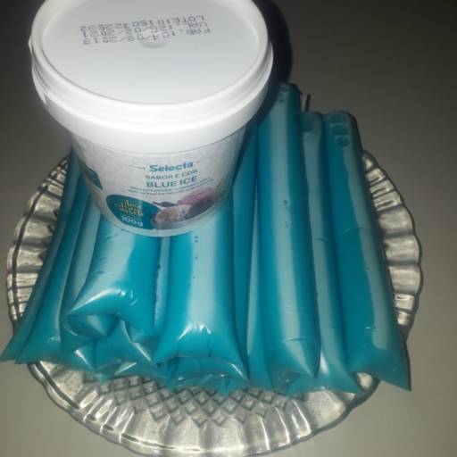 Geladinhos gourmets por Lili Cakes e Massas