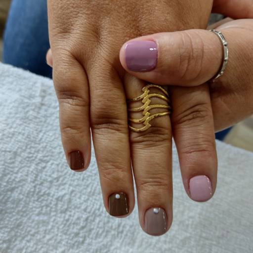 Esmaltação em Avaré  por Studio Rosa Martins - Salão de Beleza em Avaré