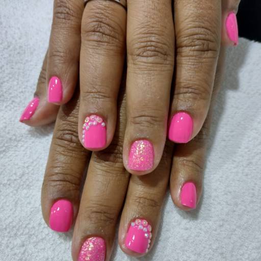 Esmaltação em Avaré  por Studio Rosa Martins - Salão de Beleza em Avaré