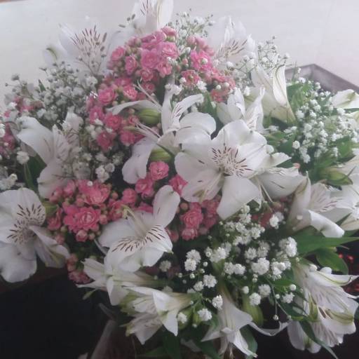 Flores e Cestas por Adriana Flores Loja 1