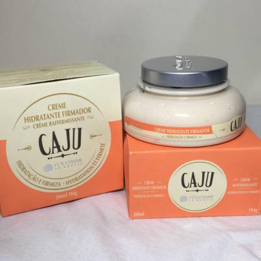 Creme Hidratante Firmador  por L'Occitane au Brésil - Franquia Marília 