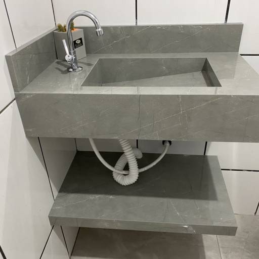 Pias esculpidas em porcelanato em Cascavel, PR por KS Porcelanataria