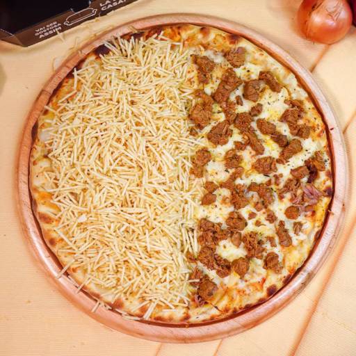 Pizza Estrogonofe De filé por Dom Caetano Pizza Delivery