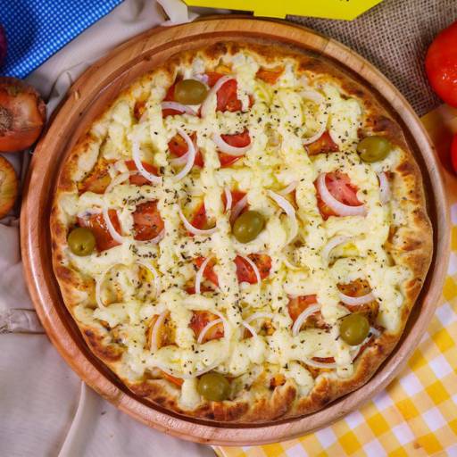 Pizza Frango Ao Catupiry por Dom Caetano Pizza Delivery
