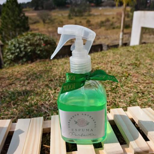 Comprar o produto de Home Spray Capim-Limão 220 ml em Aromatizadores de Ambiente pela empresa Espuma Perfeita - Saboaria e Produtos Artesanais de Aromatização em Jundiaí, SP por Solutudo