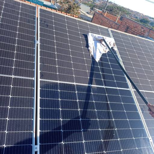 Limpeza de painéis solares fotovoltaica em Bauru  por LF Segurança Eletrônica e Energia Solar