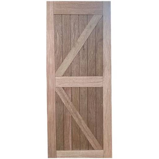 Portas Pivotantes em Madeira – Portales Portas e Janelas no Ninho Verde II Eco Residence por Portales Portas e Janelas