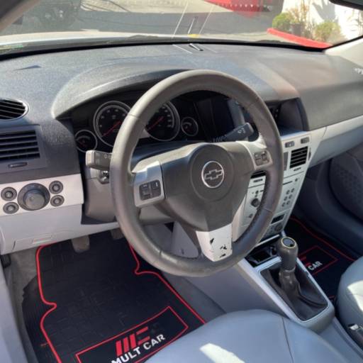 VECTRA SEDAN 2.0 4P FLEX ELEGANCE em Bauru por Mult Car Bauru