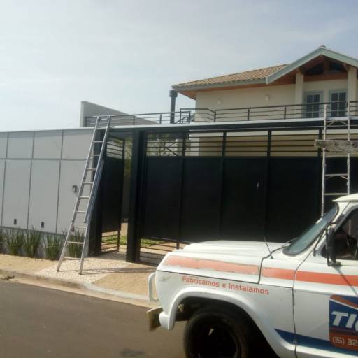 Instalação de pingadeiras em todo muro por Tião Calhas