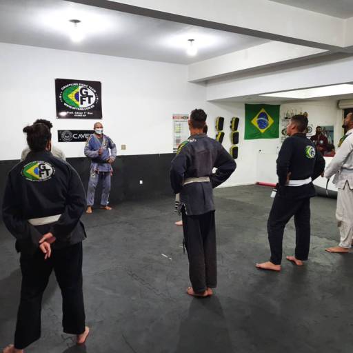 Jiu Jitsu e Muay Thai em Avaré por Escola de Lutas Cesinha Avaré