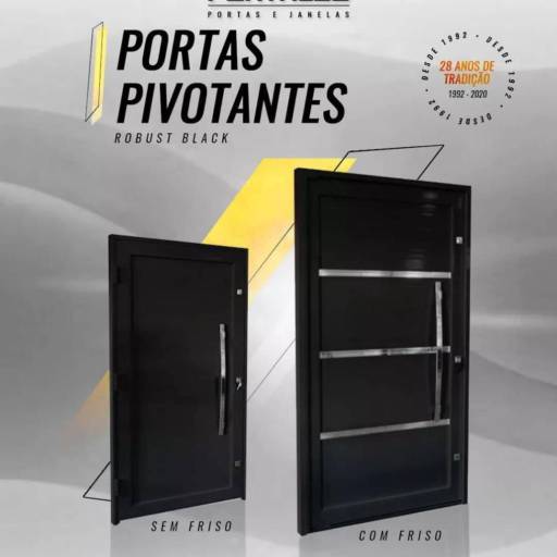 Portas Pivotantes em alumínio em Ninho Verde II Eco Residence, SP por Portales Portas e Janelas