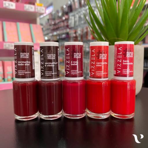 Linha de esmaltes Vizzela por Perfumaria Vipp