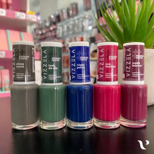 Linha de esmaltes Vizzela por Perfumaria Vipp