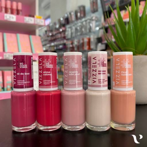 Linha de esmaltes Vizzela por Perfumaria Vipp