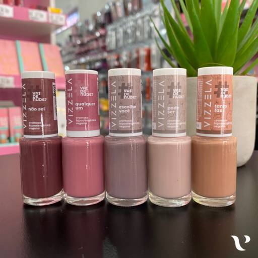 Linha de esmaltes Vizzela por Perfumaria Vipp