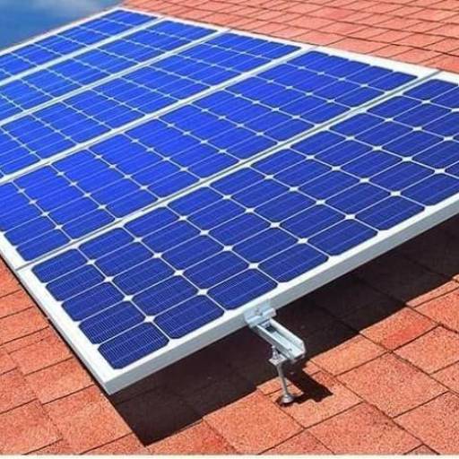 Painel Solar  por S.O.S Energia Solar e Segurança Eletrônica 