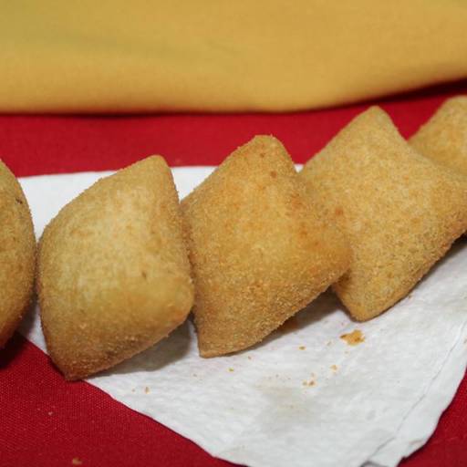 Enroladinho por Tempero Manero Salgados E Doces