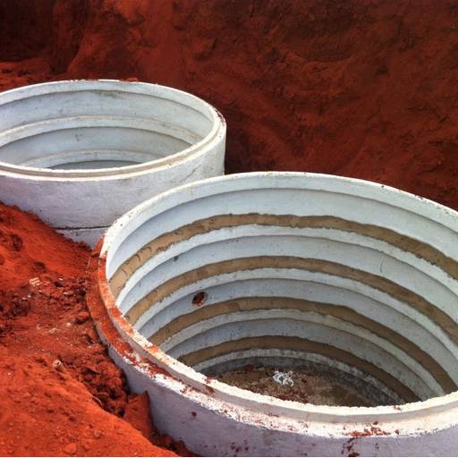 Comprar o produto de Fossa Sumidouro em Bauru em Construção de Fossa pela empresa JVC Tubos e Pre-Moldados de Concreto em Bauru, SP por Solutudo