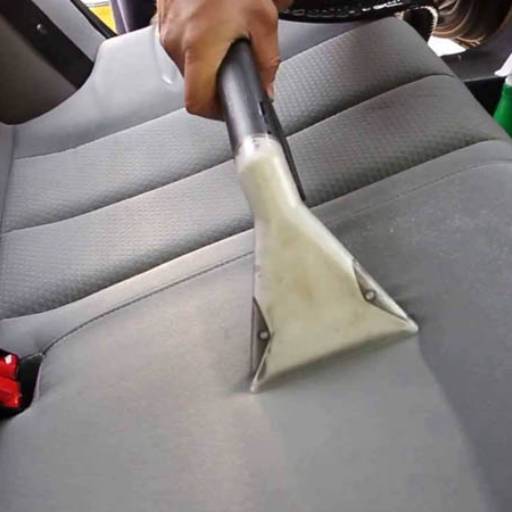 Limpeza de interior de automóveis por Vitória Clean Limpeza e Higienização de Estofados