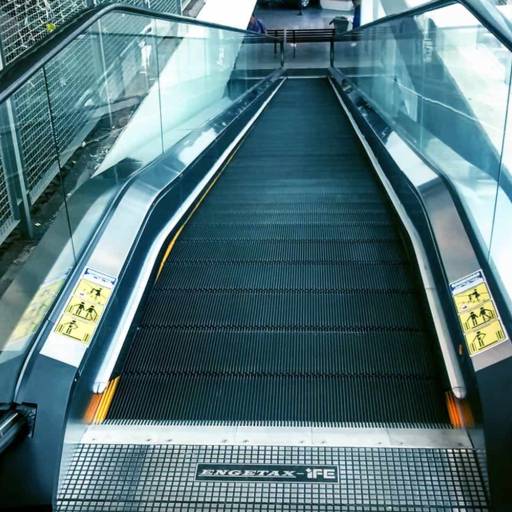 ESCADA E ESTEIRA ROLANTE