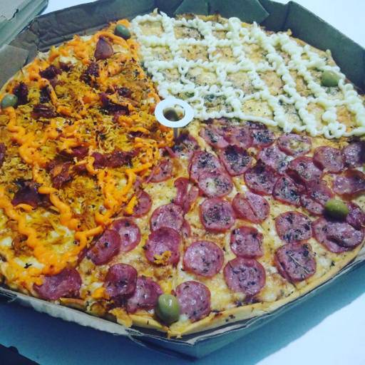 Comprar o produto de Pizza aberta em Salvador em Pizzas pela empresa Oxente Espetaria & Pizzaria em Salvador, BA por Solutudo