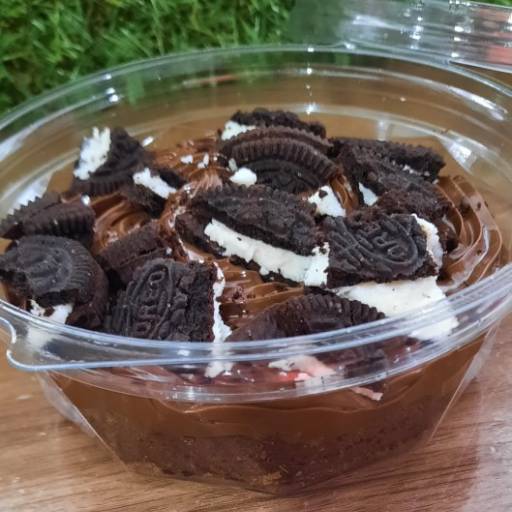 Afogado de Nutella com Oreo por Lika Doces Gourmet
