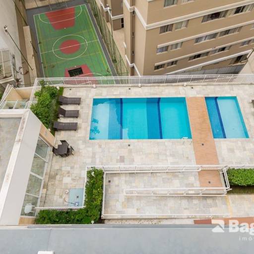 Venda de casa com piscina por Maeri Corretora de imóveis Venda de casa com piscina por Maeri Corretora de imóveis