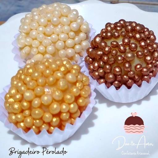 Brigadeiro Perolado - Doces finos em Botucatu por Dou-te Amor -Doces finos
